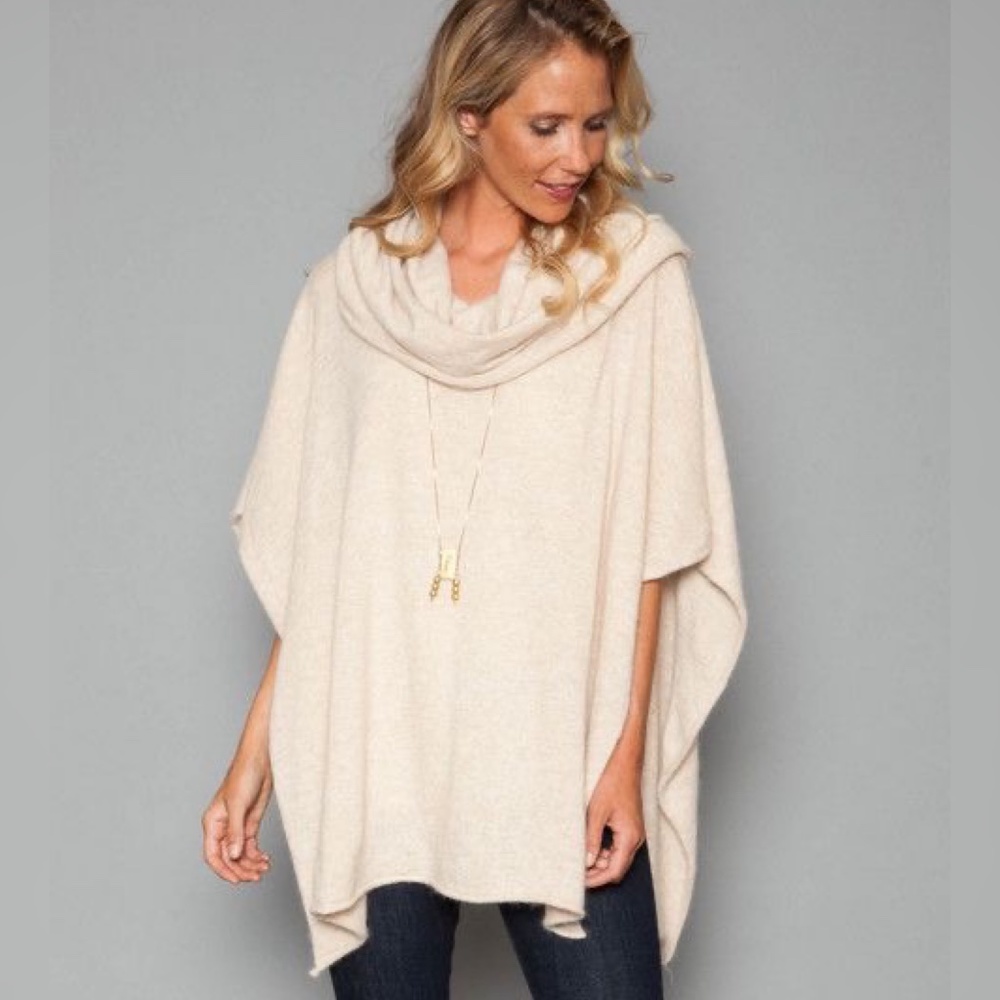 NWT Multi Style One-Size-Fits-All Blanket Poncho by Lovestitch | Oatmeal